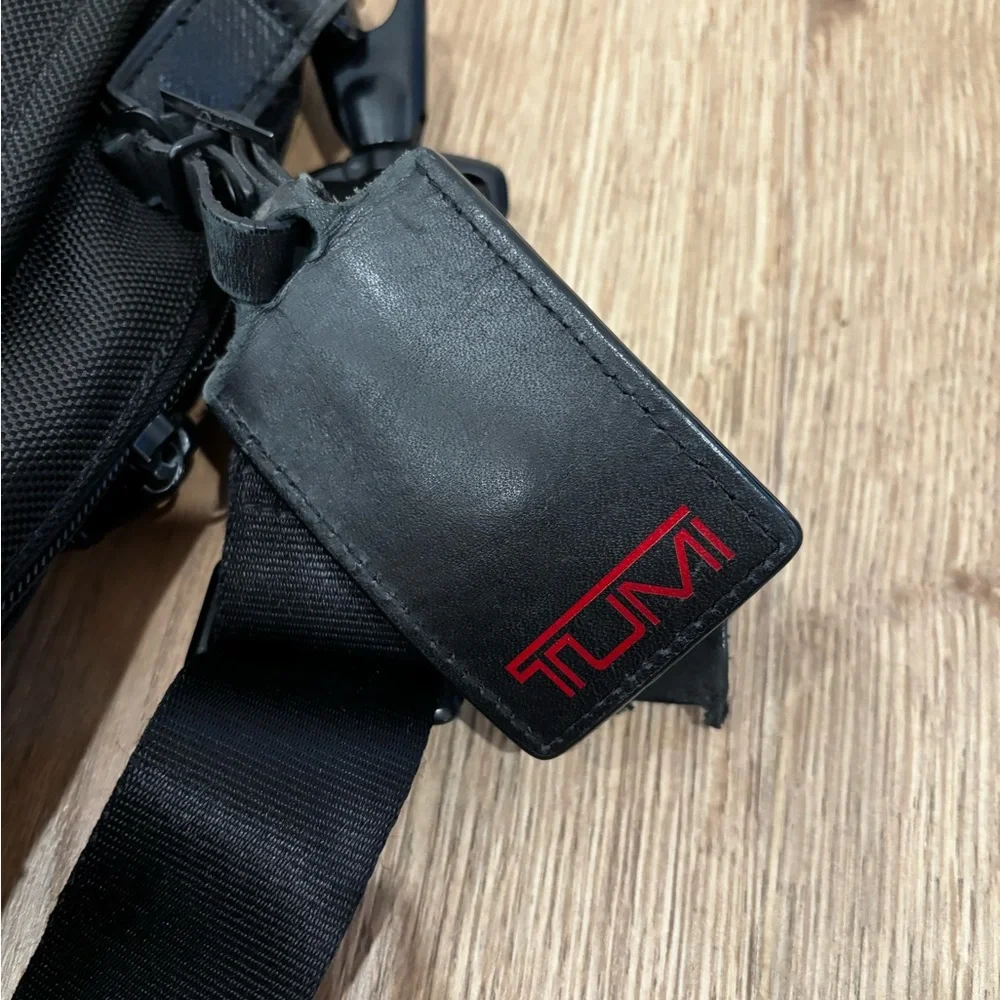 Tumi Alpha Large 17” Black Men's Briefcase with Shoulder Strap